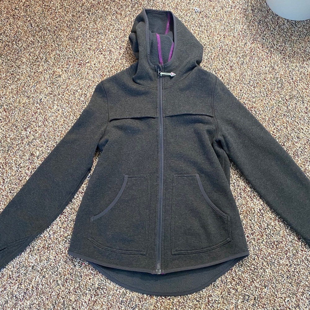 Ivviva sweater
